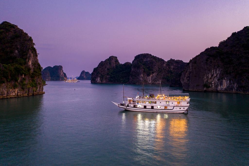 Crociera Halong Bay